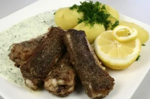 Stegt Ål med Stuvede Kartofler
